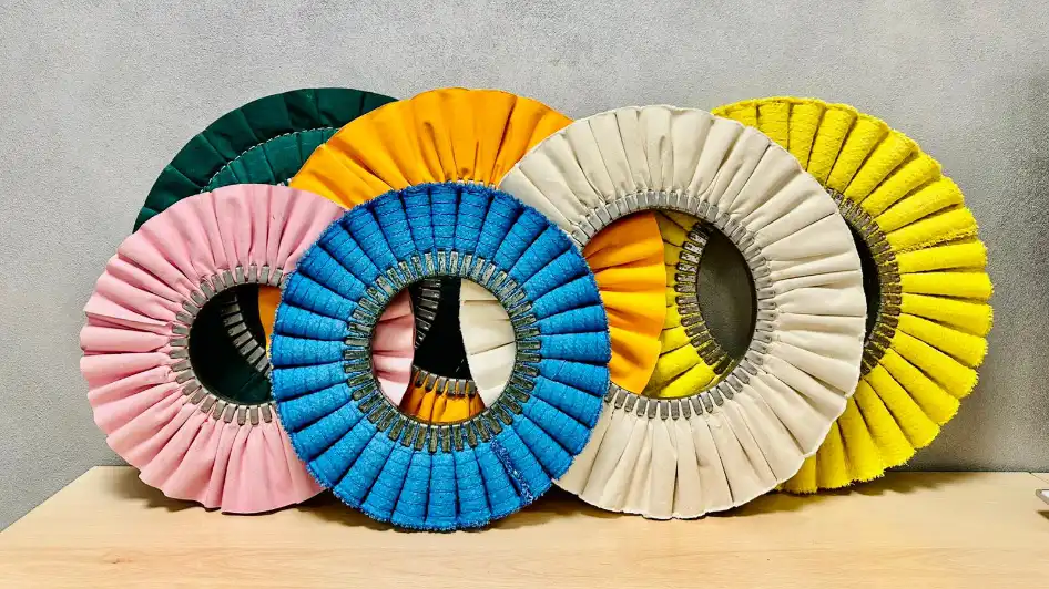 Dischi per finitura metalli differenti profili e colori